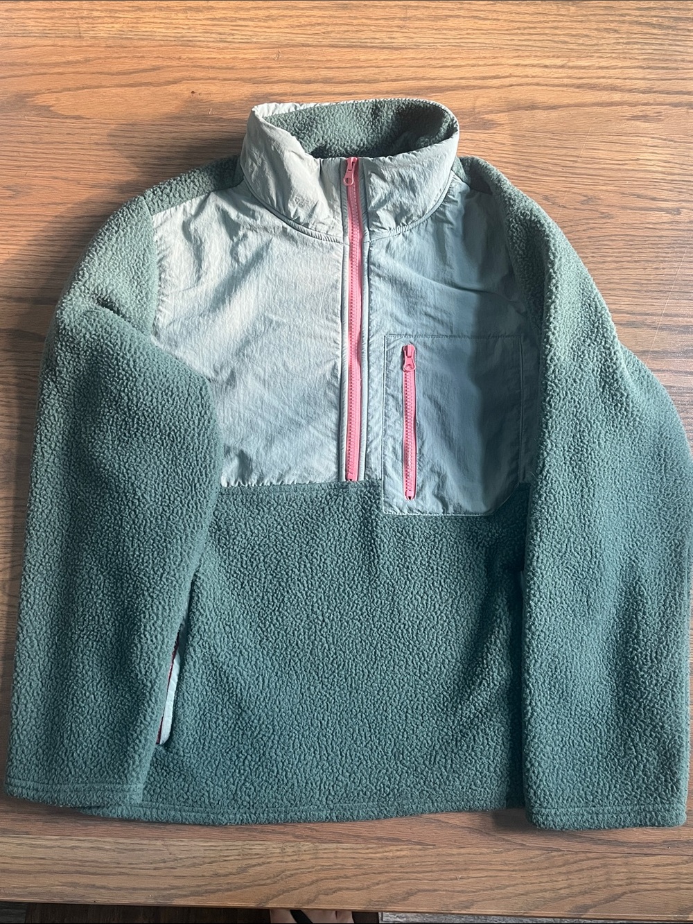 Te Verde Sage Green Sherpa Pullover with Pink Zippers